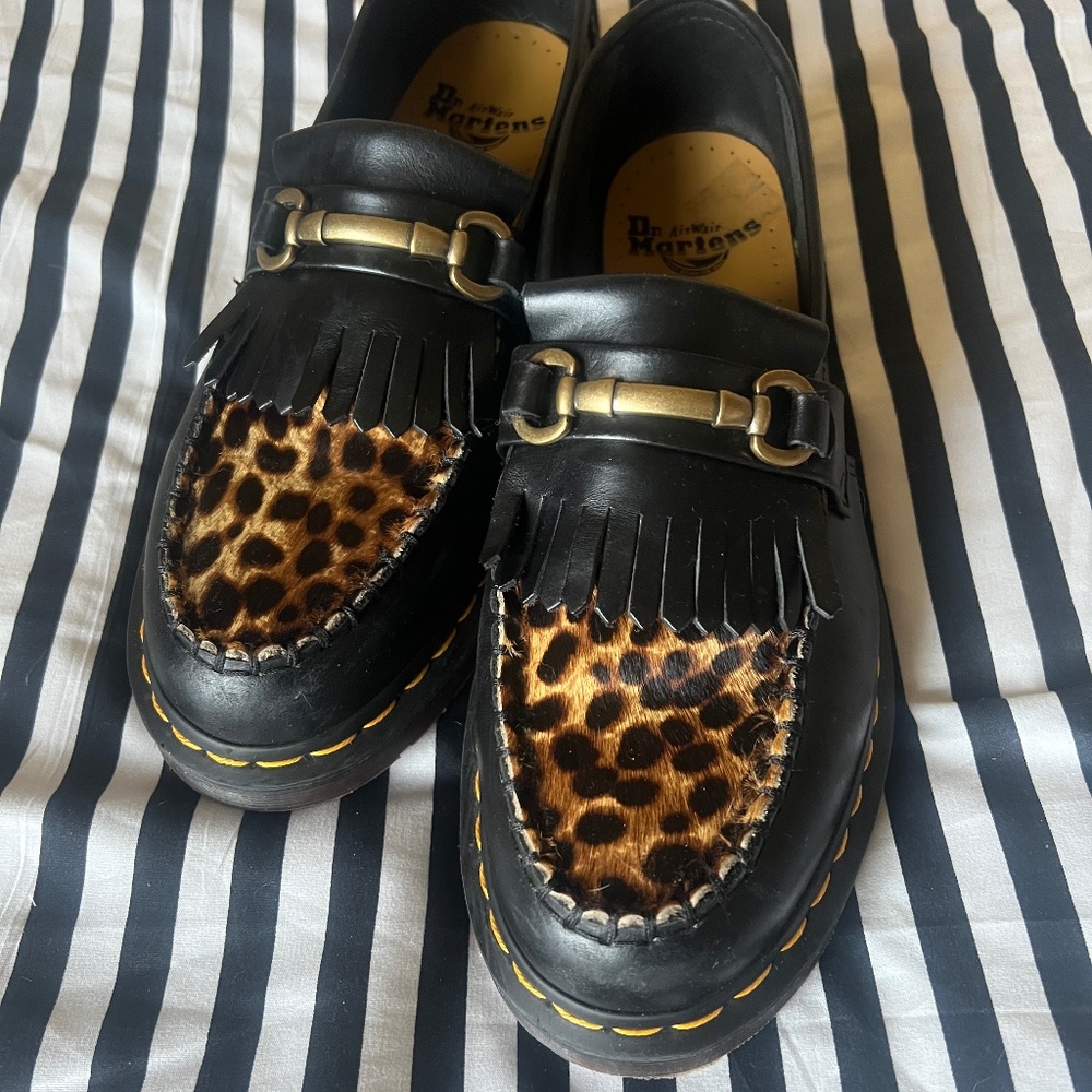 Dr. Martens Adrian Snaffle Loafer – Leopard Print